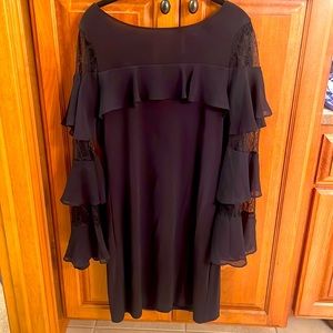 Black long sleeve with lace bell sleeve detail